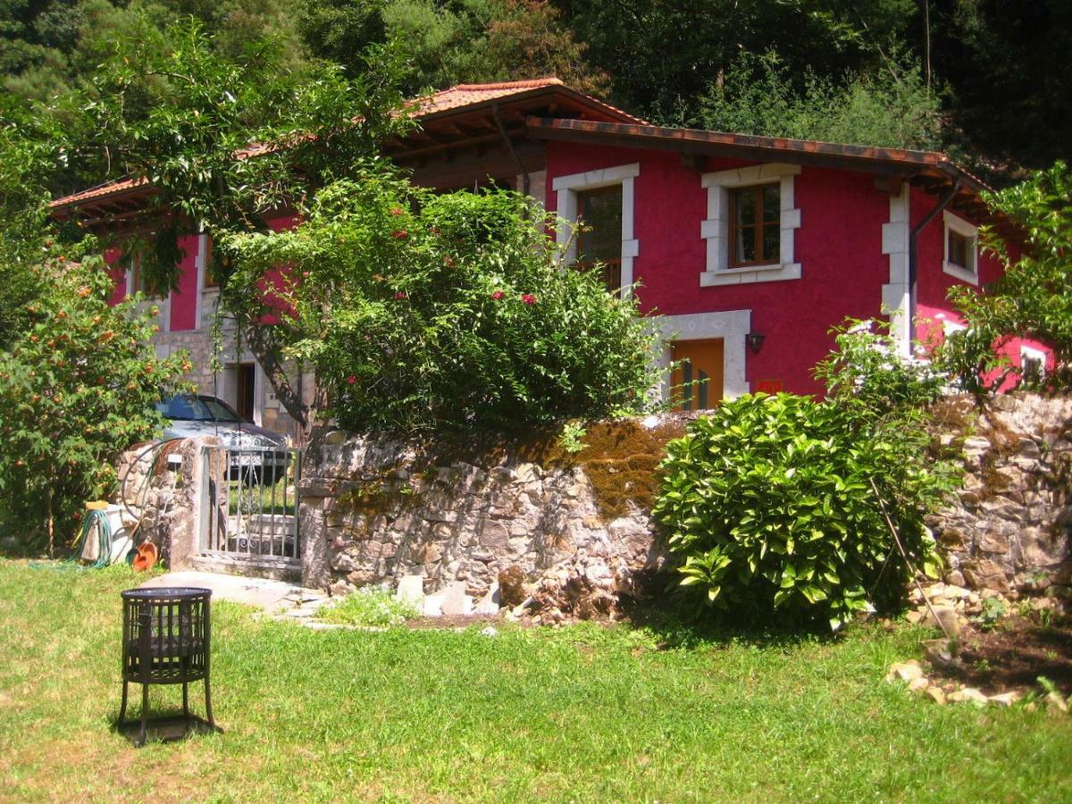 La Muria Apartment Onís Kültér fotó