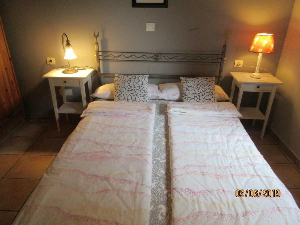 La Muria Apartment Onís Kültér fotó