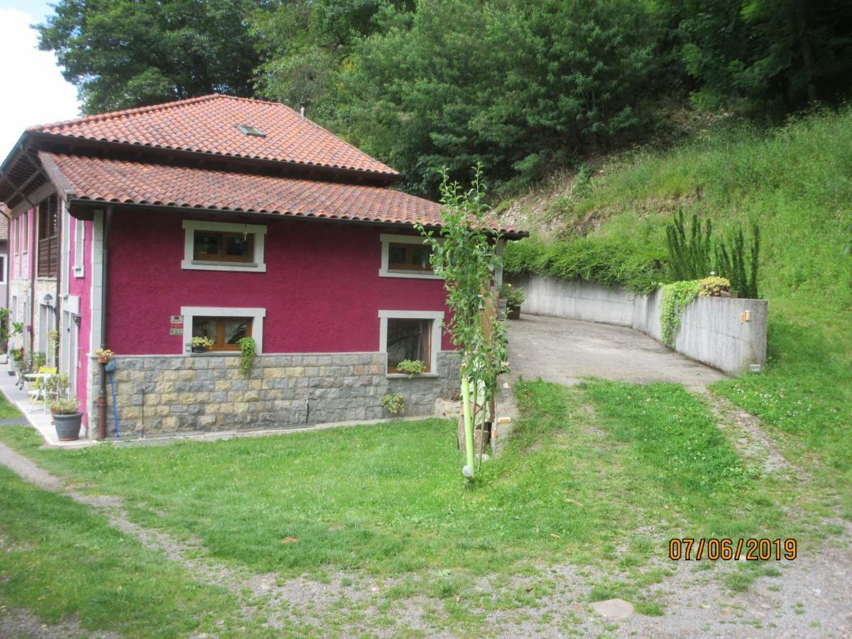 La Muria Apartment Onís Kültér fotó