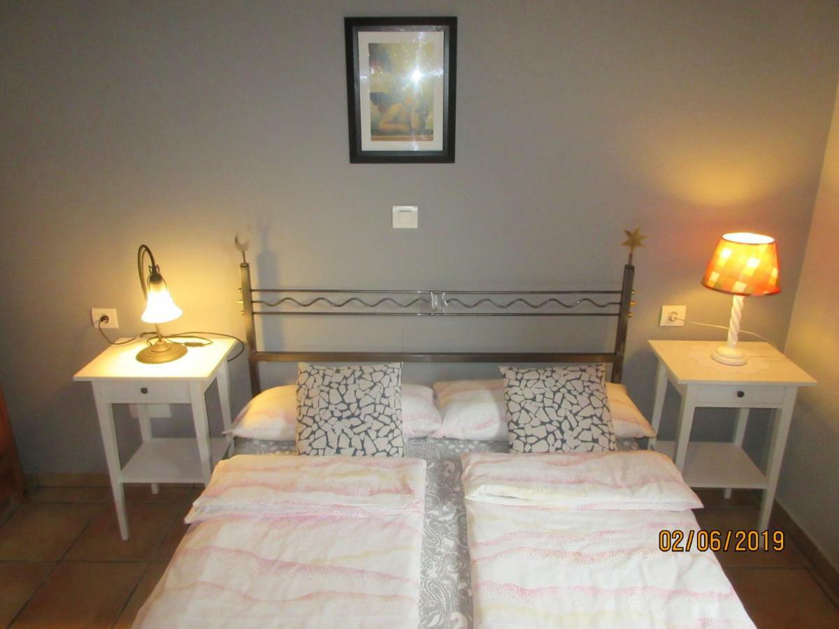 La Muria Apartment Onís Kültér fotó